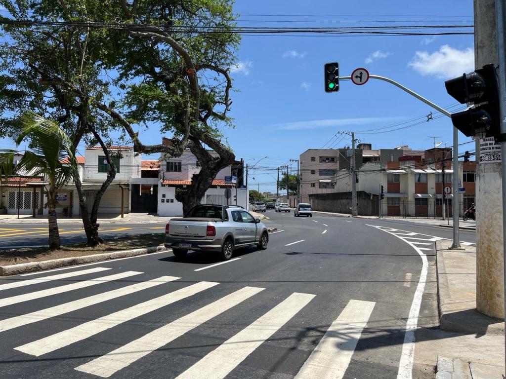 Em funcionamento, novo semáforo da avenida Cezartina Régis é aprovado pela população - SMTT Aracaju
